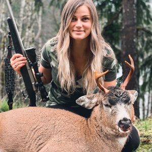 Meet your Posher, Carrie